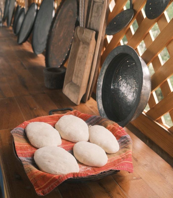 anapea-restaurant-georgian-shoti-bread-clay-oven